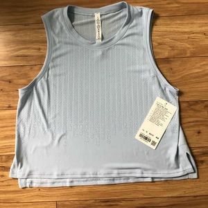 Lululemon train to be tank